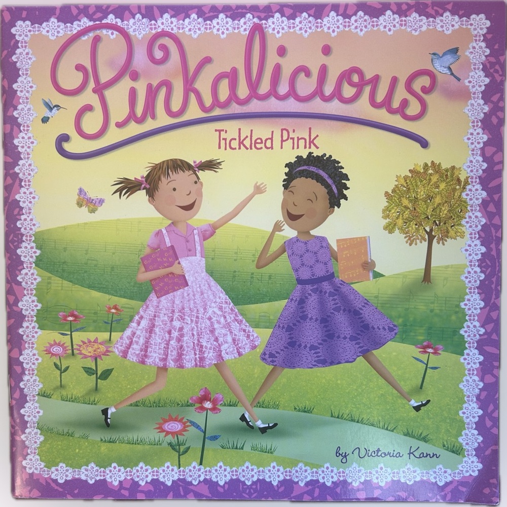 BUNDLE & SAVE🎉 Pinkalicious Tickled Pink Children’s Book Softcover